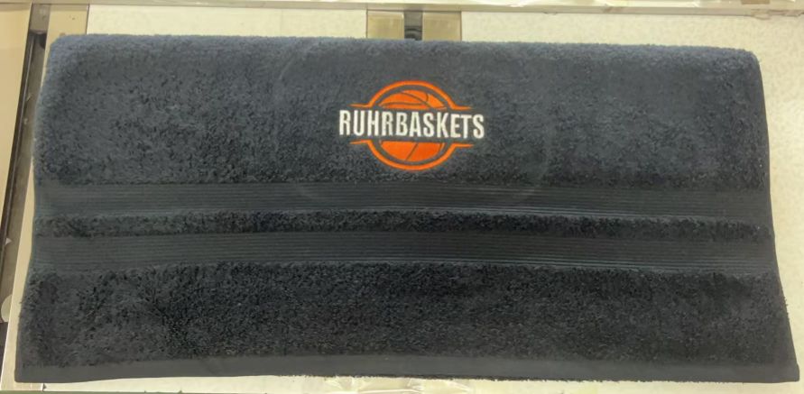 Handtuch mit Logo (gestickt)